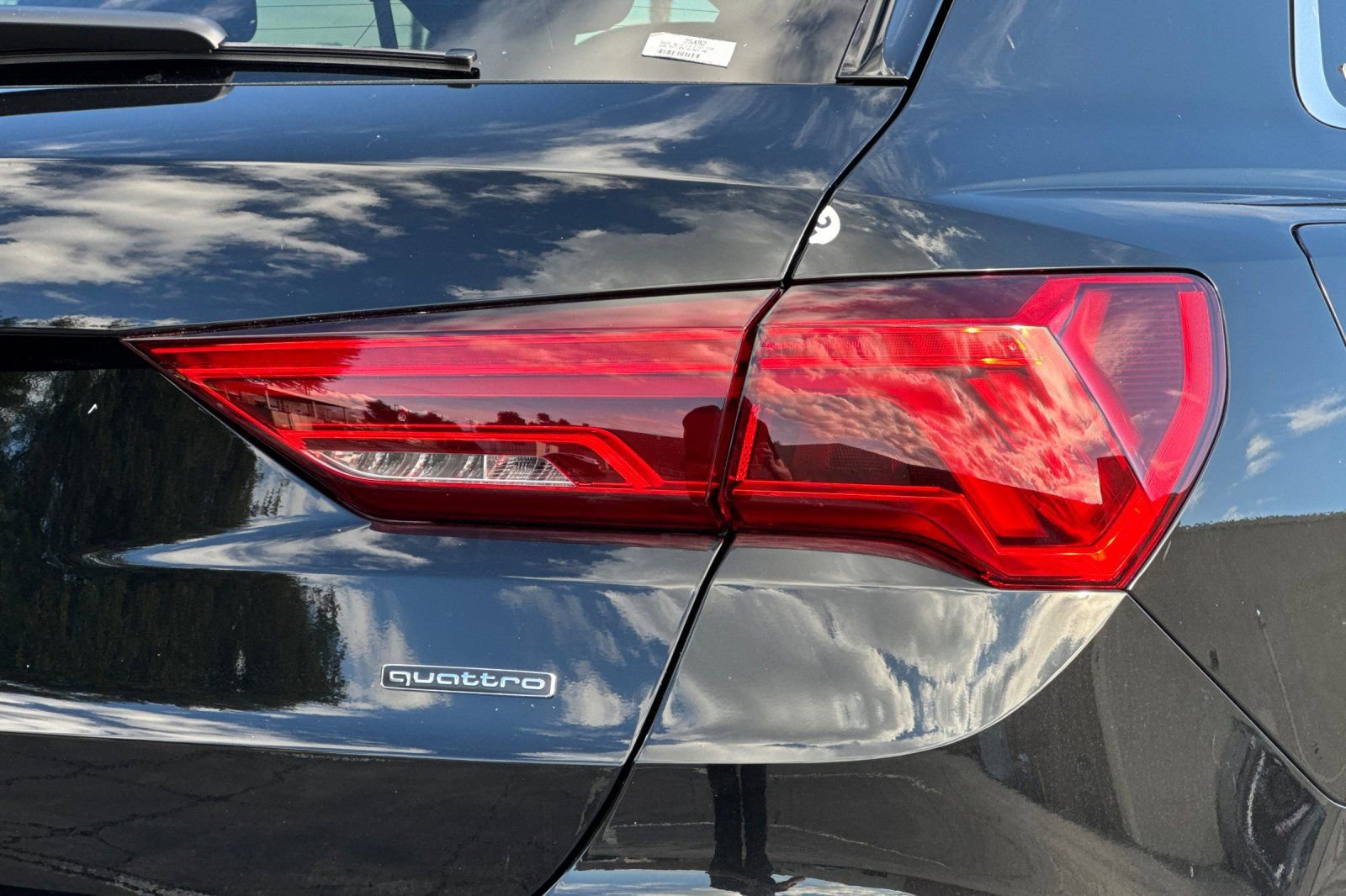 New 2025 Audi Q3 2.0T Premium image 23