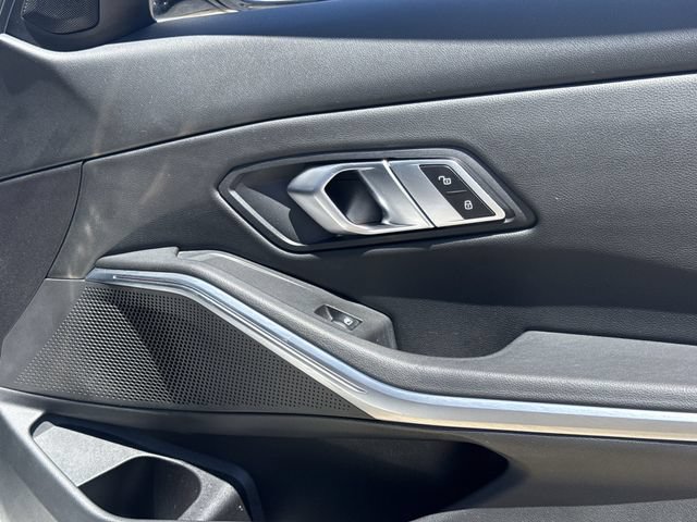 Used 2023 BMW 330i Sedan RWD image 23