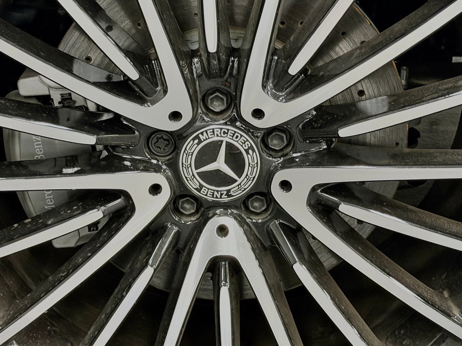 Used 2024 Mercedes-Benz S 500 4MATIC image 18