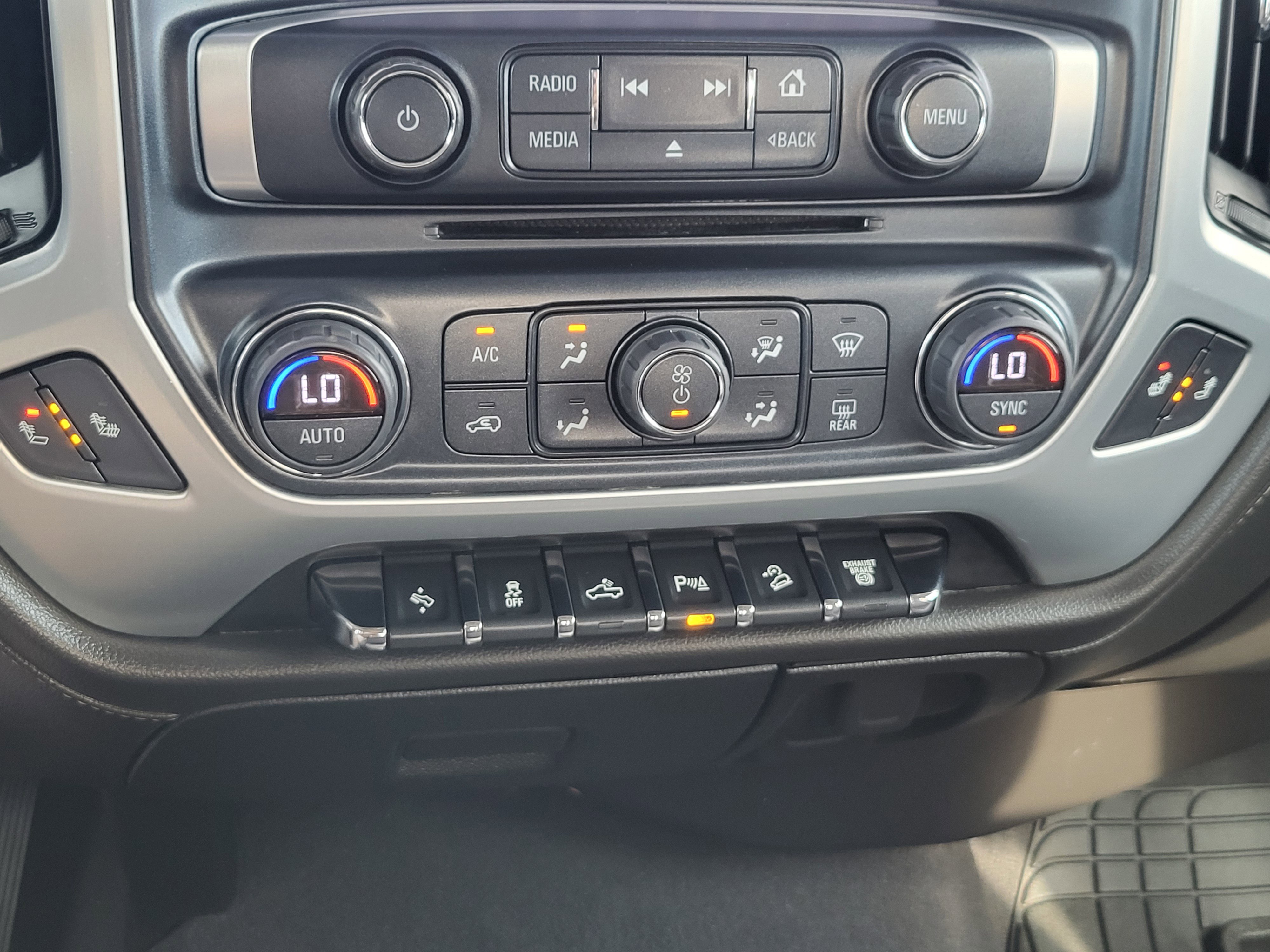 Certified 2019 GMC Sierra 2500 SLT w/ Duramax Plus Package AWD/4WD image 17