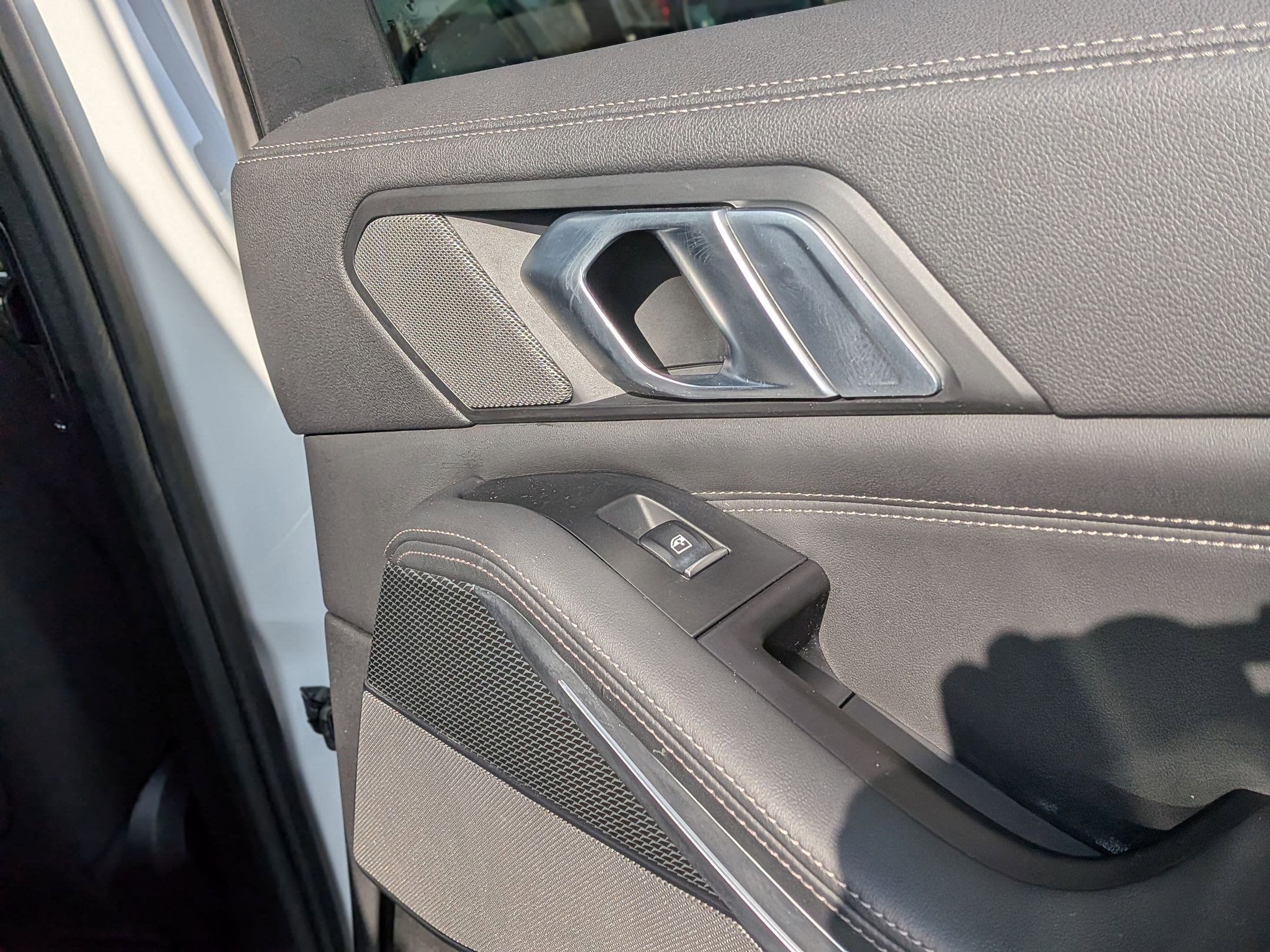 Used 2021 BMW X5 xDrive40i w/ M Sport Package image 35