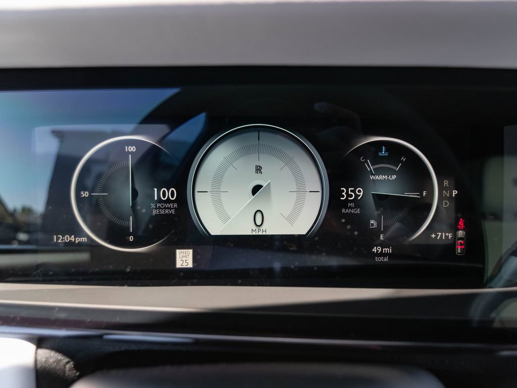 New 2026 Rolls-Royce Cullinan AWD/4WD image 16