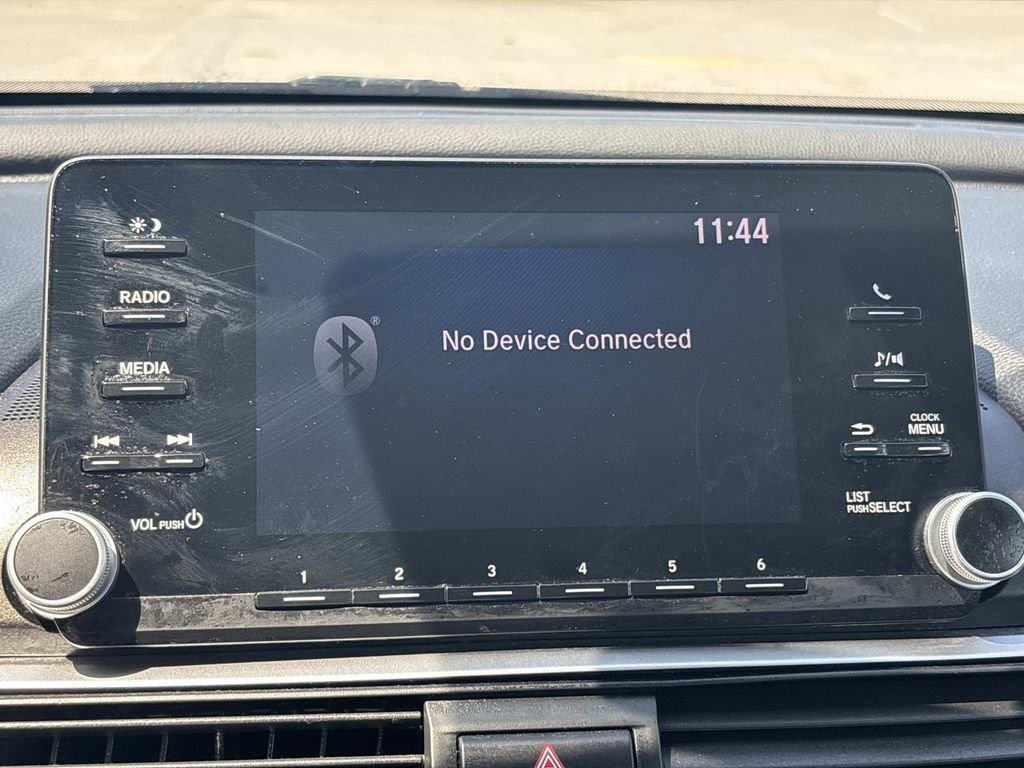 Used 2018 Honda Accord LX image 19