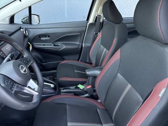 New 2025 Nissan Versa SR w/ Trunk Package image 5