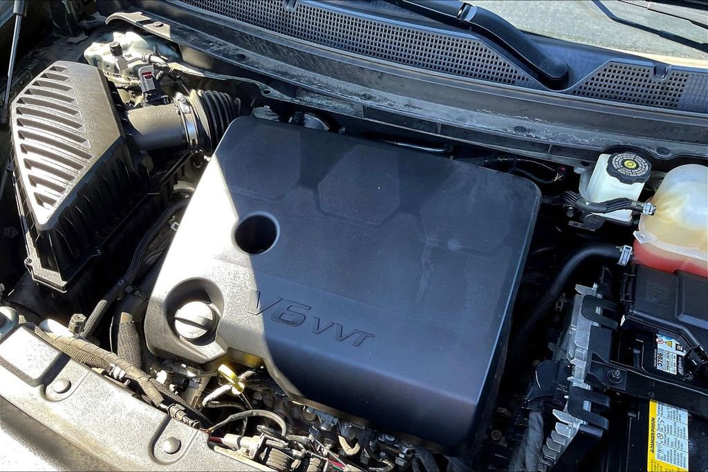 Used 2022 Chevrolet Traverse LT image 42