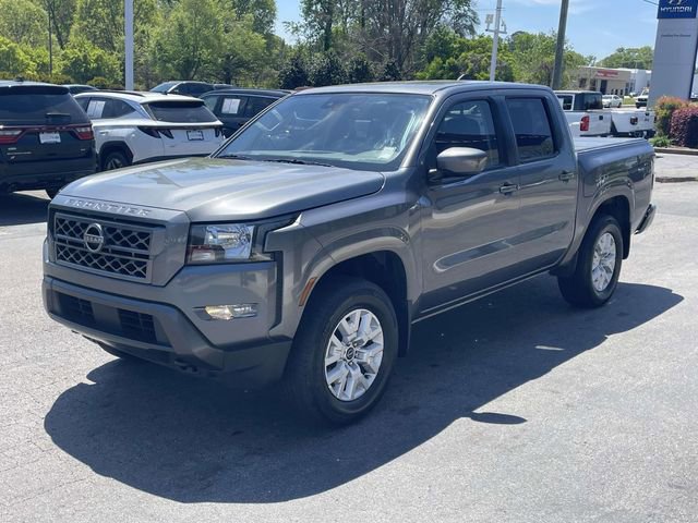 Used 2022 Nissan Frontier SV image 3