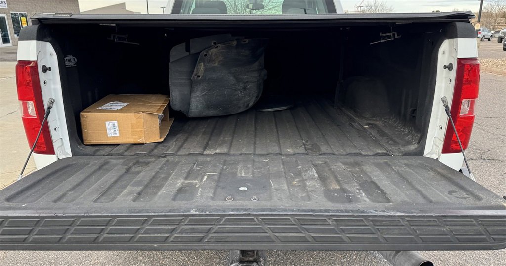 Used 2008 GMC Sierra 2500 W/T image 8