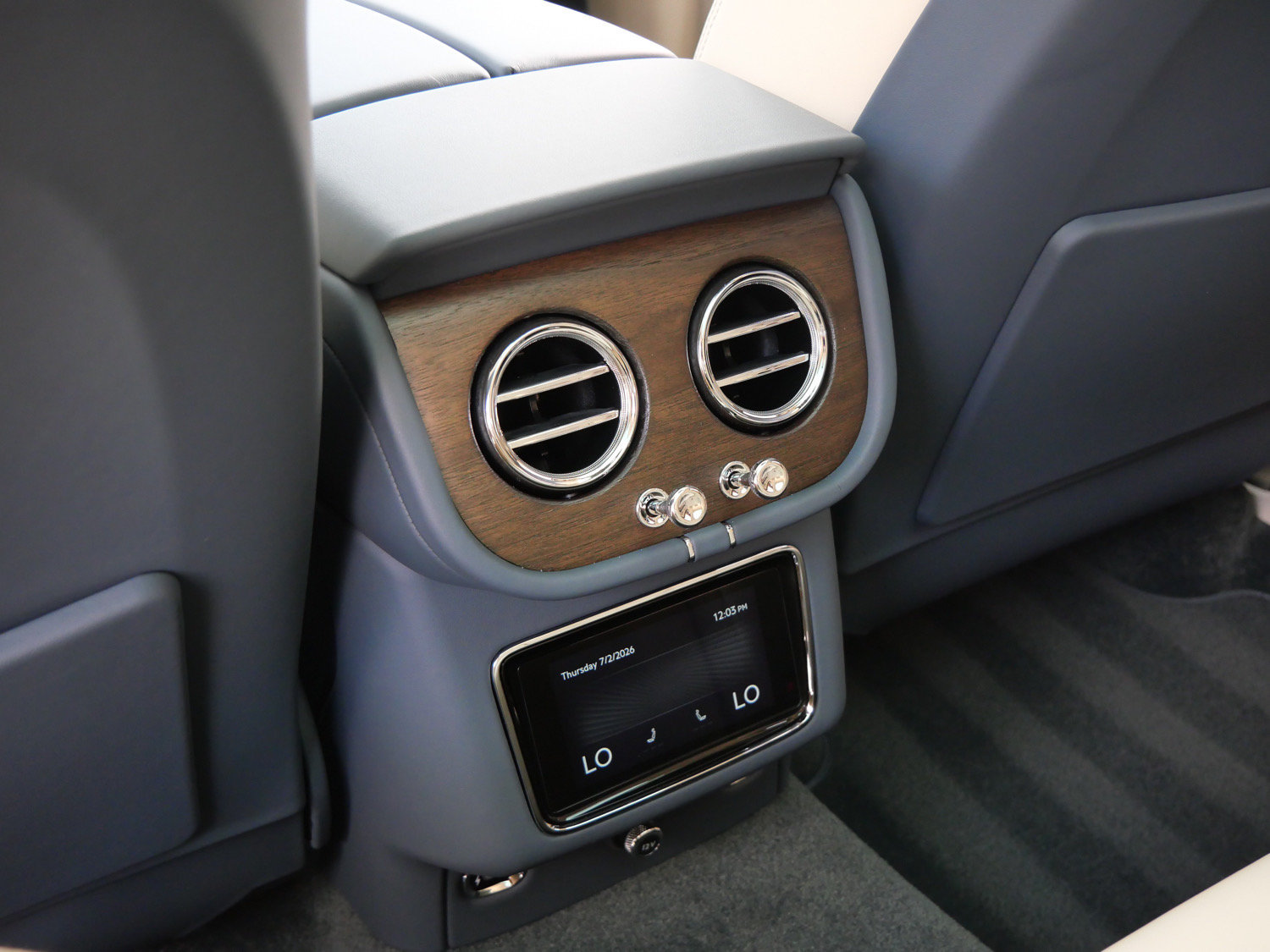 New 2026 Bentley Bentayga AWD/4WD image 22