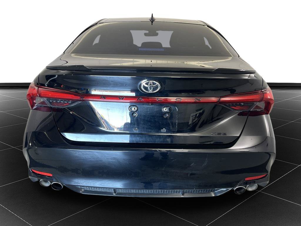 Used 2019 Toyota Avalon XSE w/ All Weather Liner Package FWD image 4