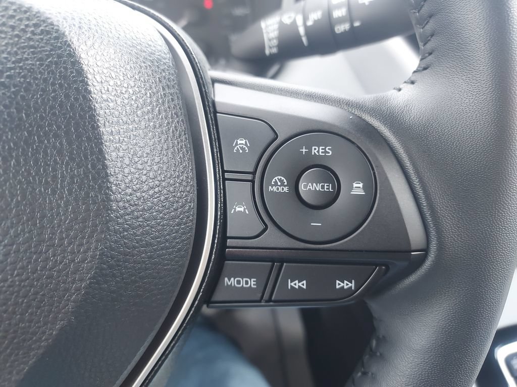Used 2024 Toyota Corolla SE FWD image 16