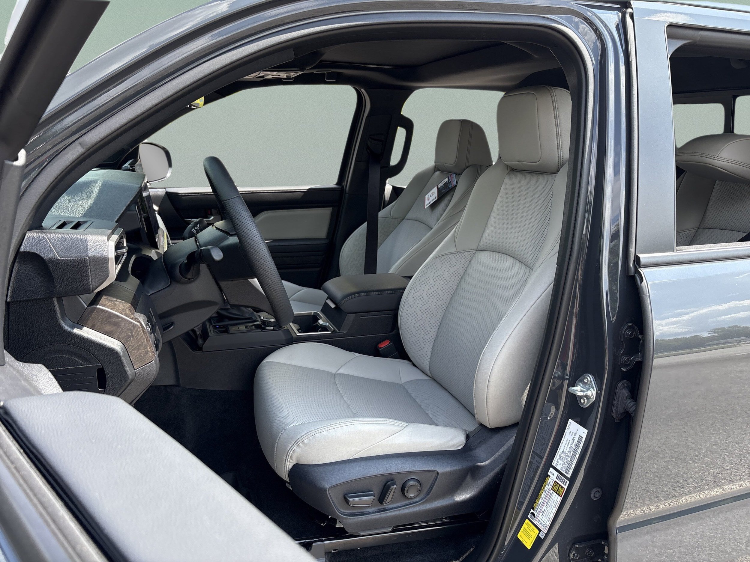 New 2026 Toyota Tacoma Limited AWD/4WD image 19
