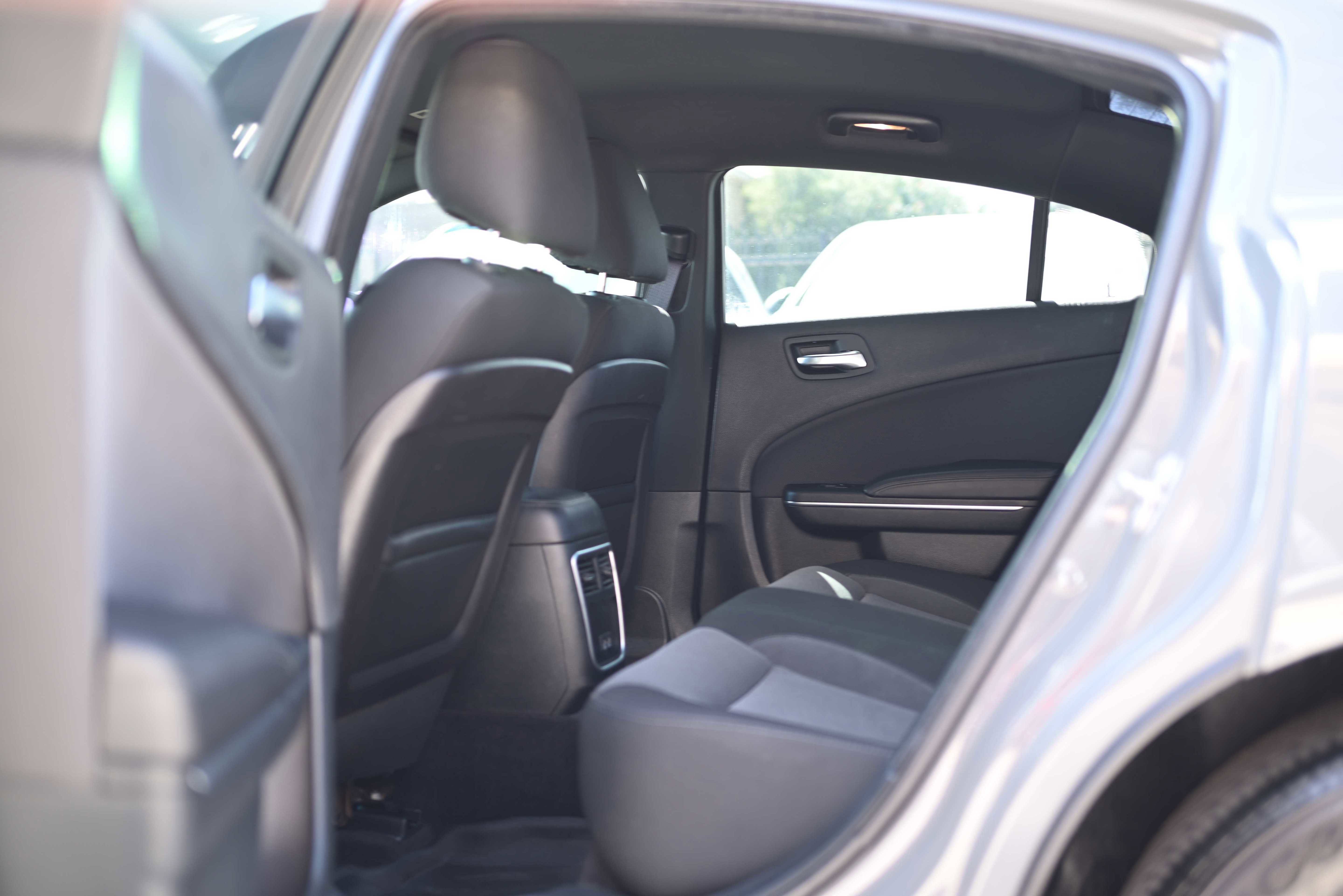Used 2017 Dodge Charger SE image 12