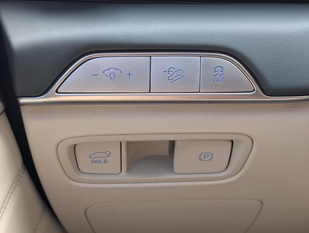 Used 2025 Genesis GV80 3.5T Prestige image 21