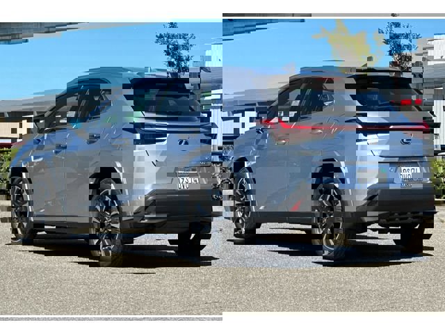 Used 2025 Lexus UX 300h FWD w/ Cold Area Package image 6