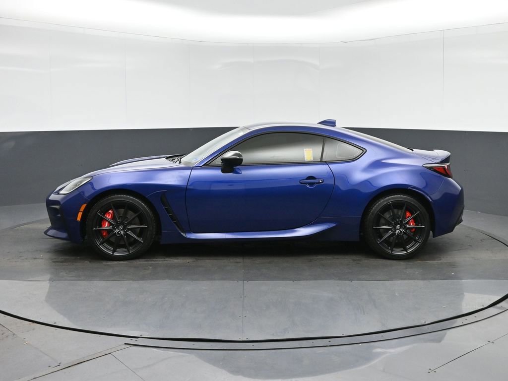Used 2025 Toyota GR86 w/ Performance Package image 4
