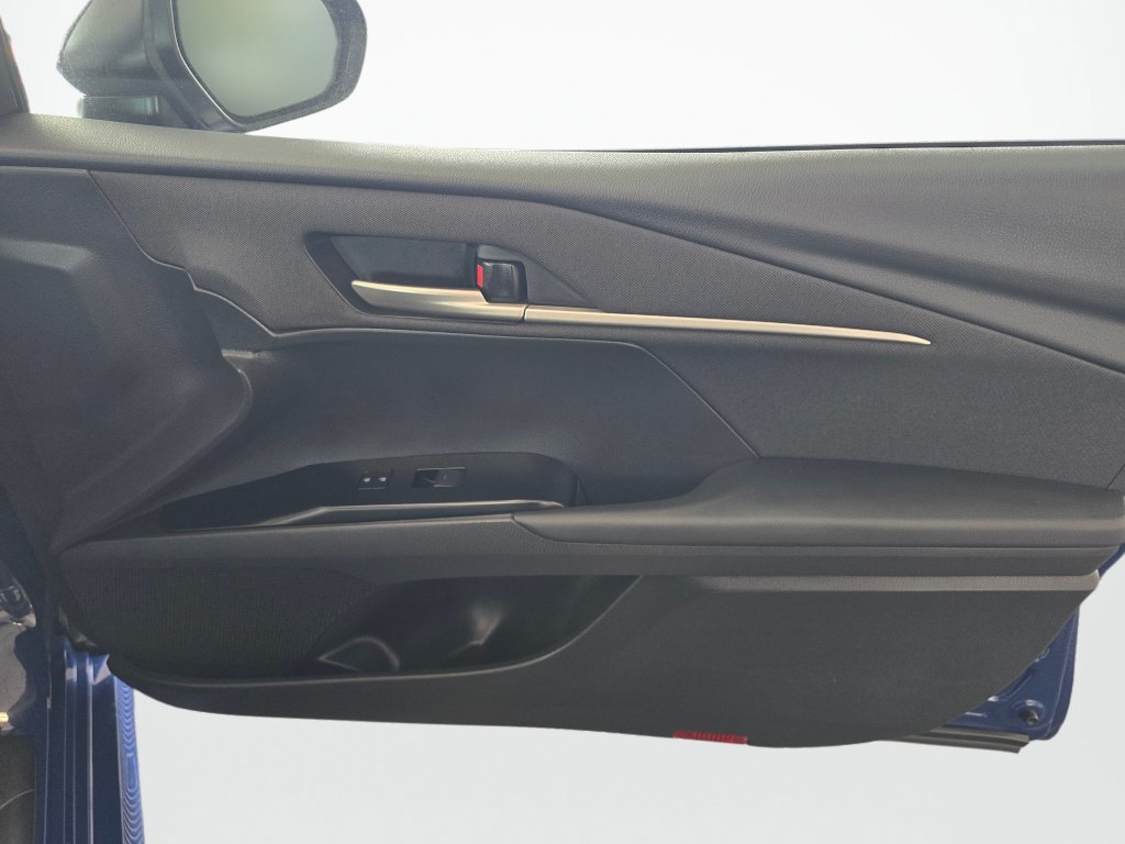 Used 2025 Toyota Camry LE FWD image 43