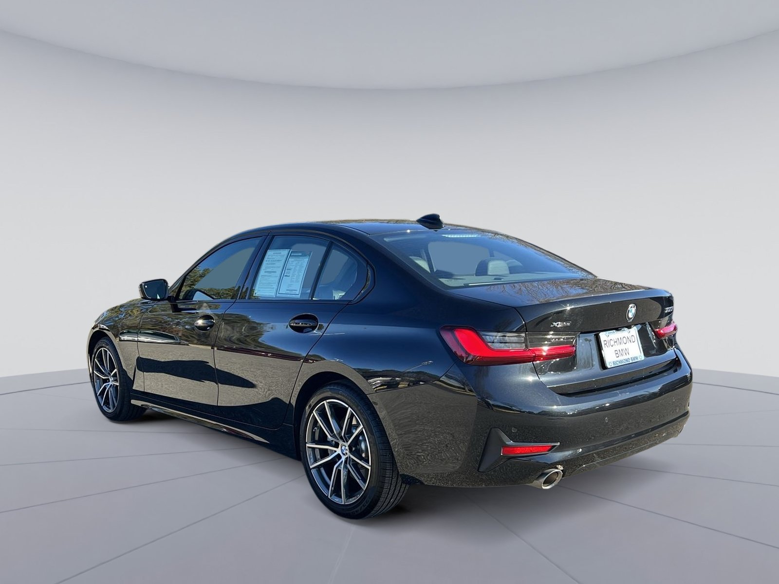 Used 2022 BMW 330i xDrive Sedan w/ Premium Package 2 AWD/4WD image 14