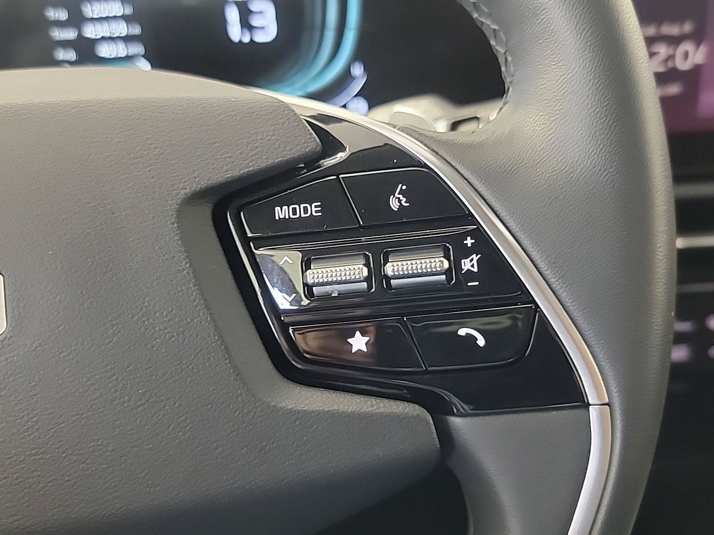 Certified 2023 Kia Niro EX FWD image 23
