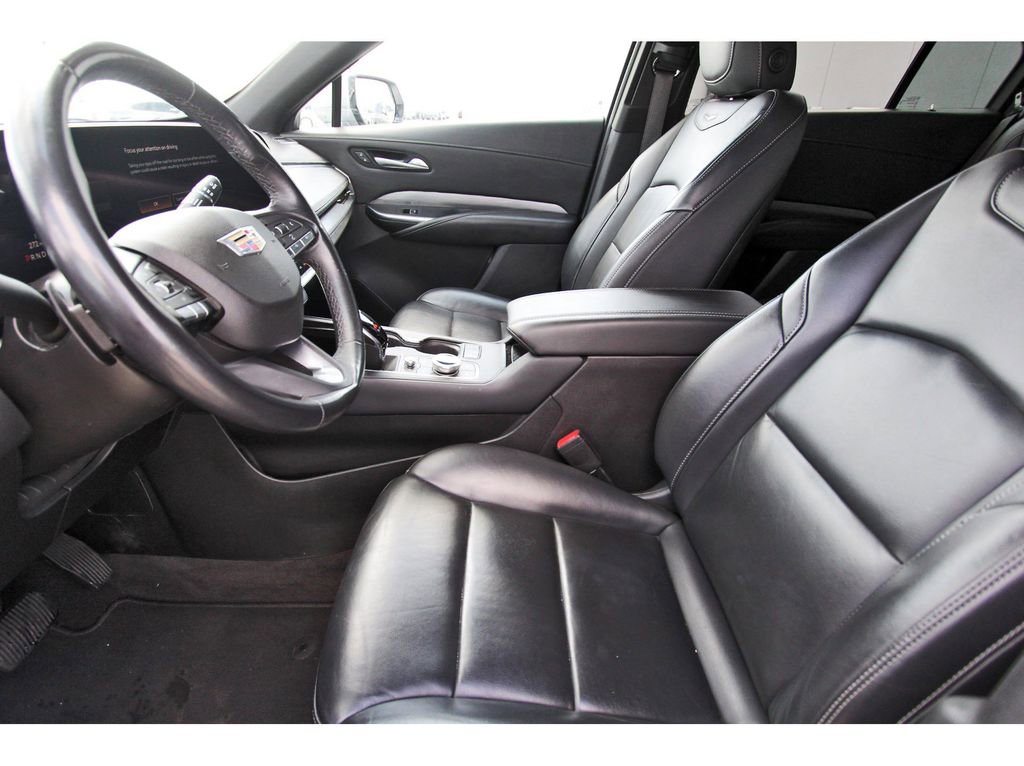 Used 2024 Cadillac XT4 Premium Luxury FWD image 6