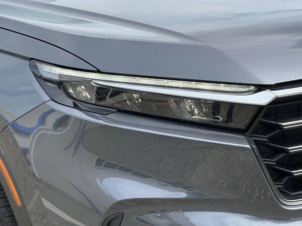 Certified 2025 Honda CR-V LX image 7