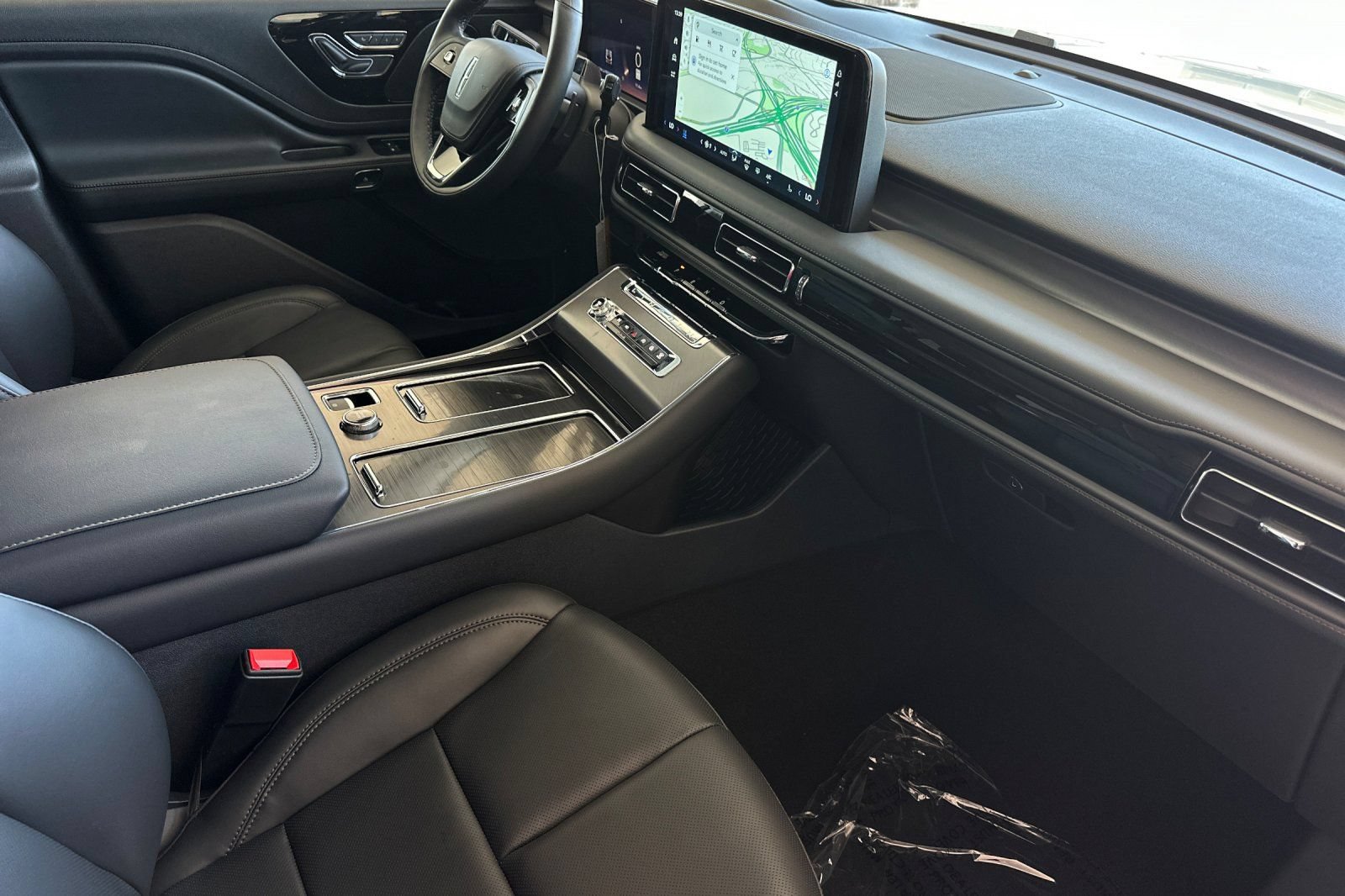 New 2026 Lincoln Aviator 2WD image 16