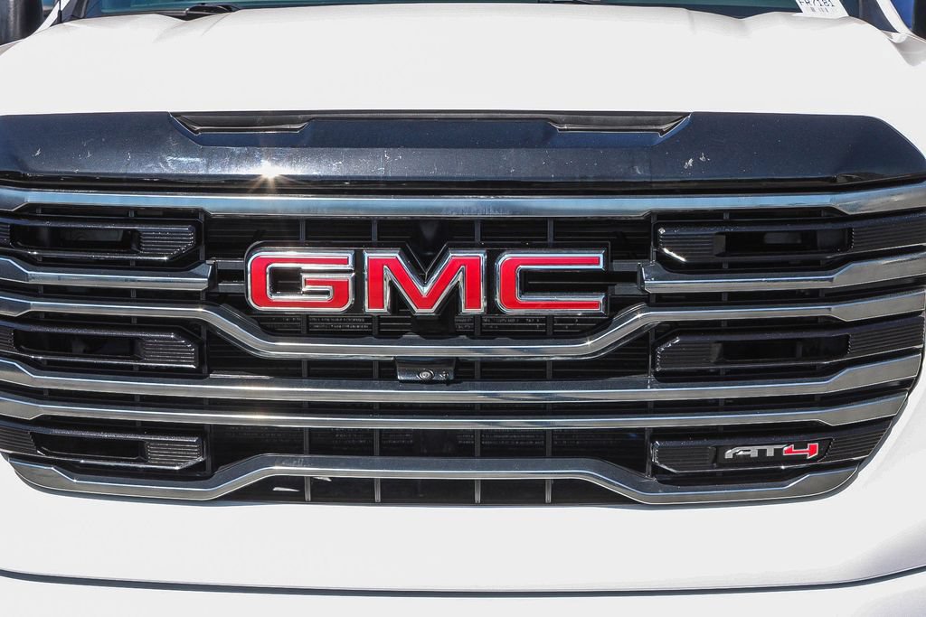Used 2025 GMC Sierra 1500 AT4 AWD/4WD image 6