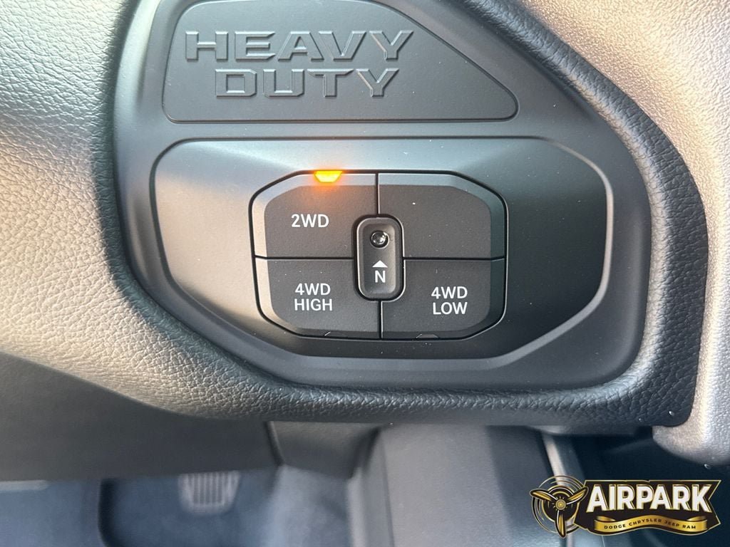 New 2026 RAM 2500 Laramie AWD/4WD image 23
