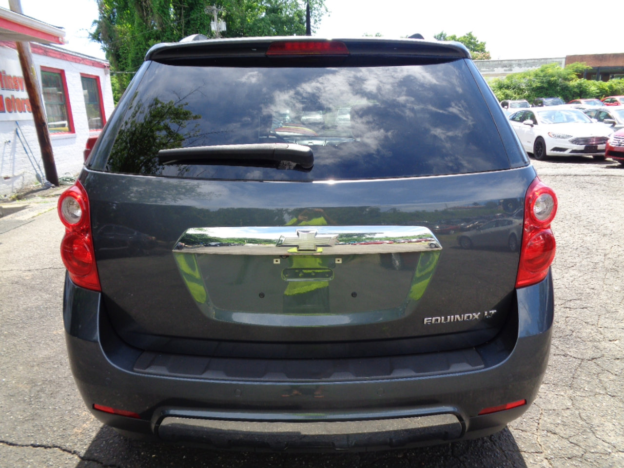 Used 2011 Chevrolet Equinox LT w/ Chrome Appearance Package image 6