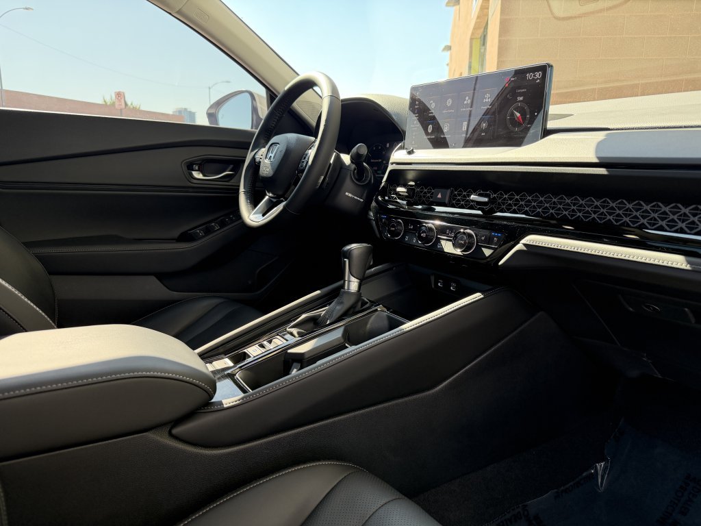 Used 2024 Honda Accord Touring image 38