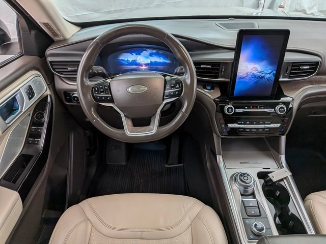 Certified 2023 Ford Explorer Platinum w/ Technology Package image 27