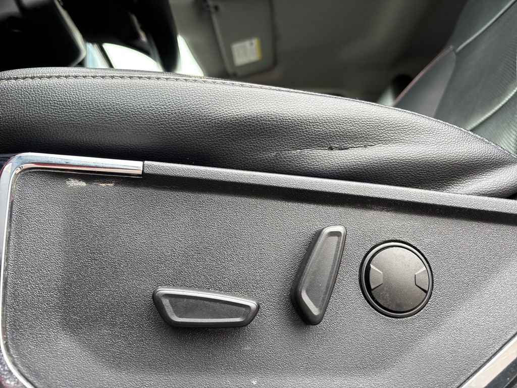 Used 2022 Ford F150 Lariat image 12