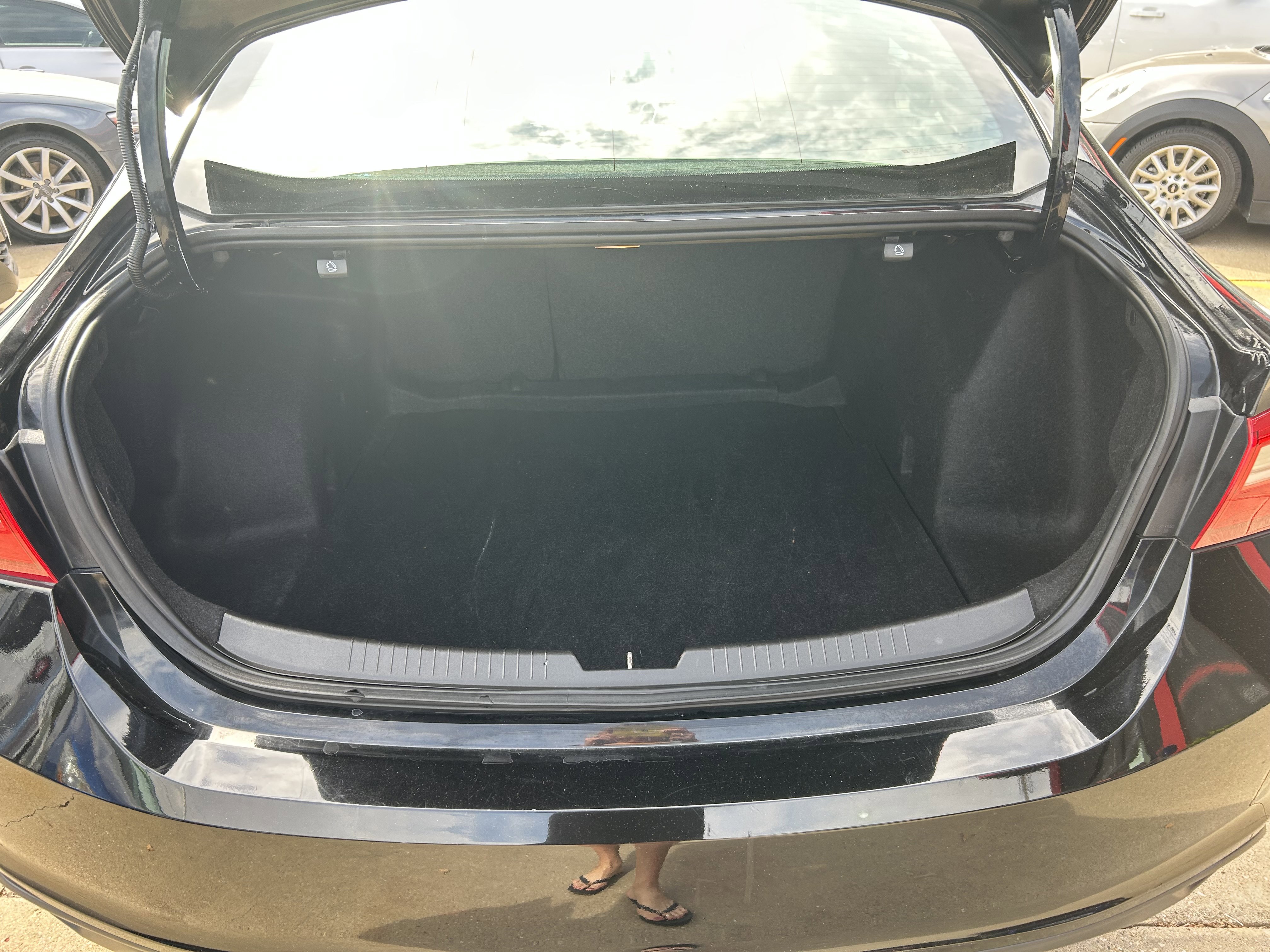 Used 2016 Chevrolet Malibu LT image 7