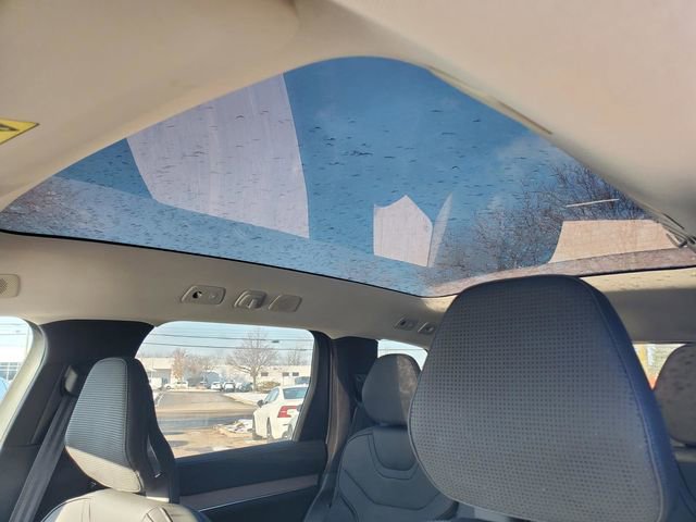 New 2025 Volvo EX90 Ultra image 13