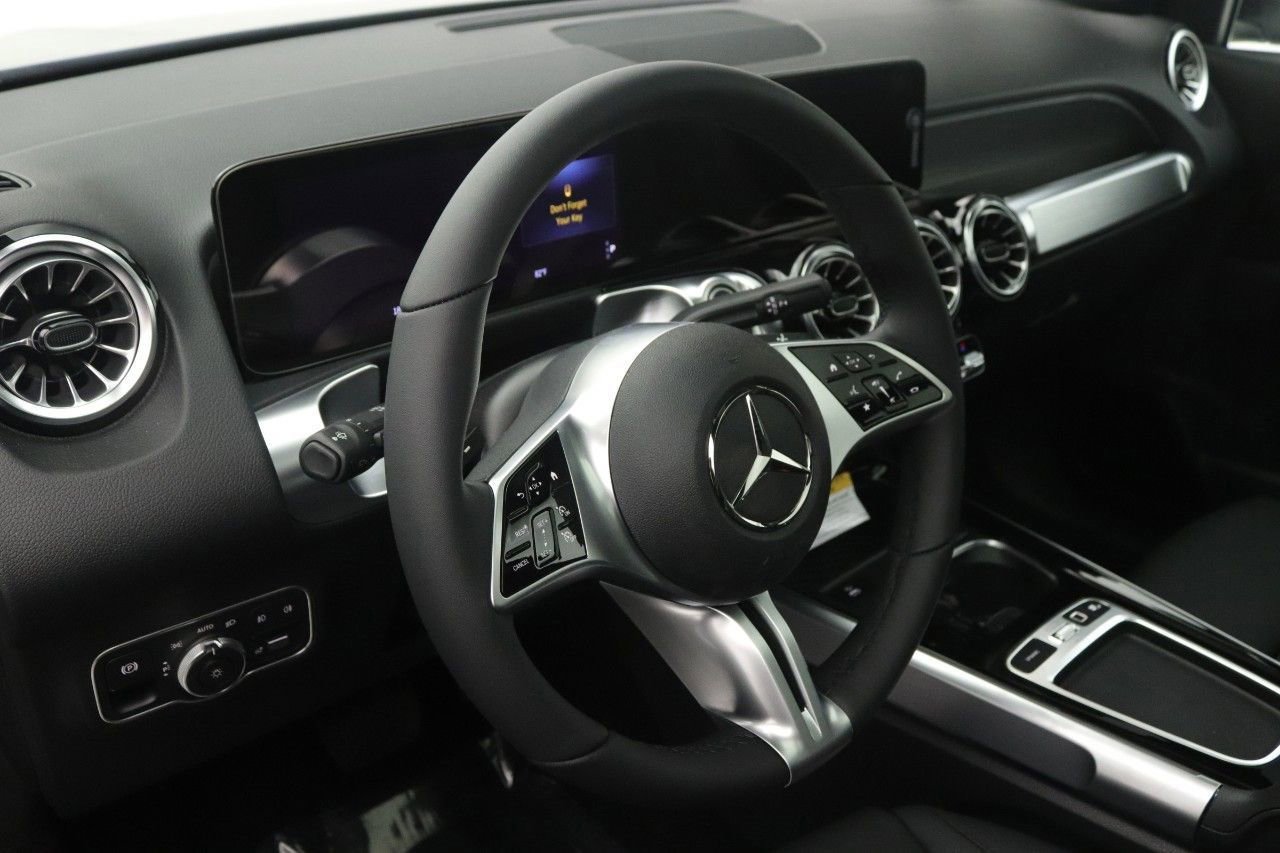 Certified 2023 Mercedes-Benz GLB 250 image 18