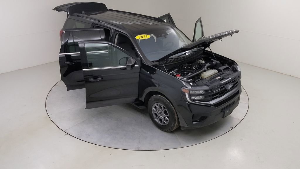 Certified 2025 Ford Expedition Max Active image 46