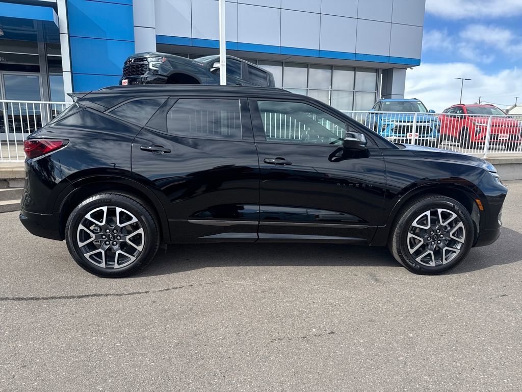 Used 2025 Chevrolet Blazer RS w/ Enhanced Convenience Package image 6