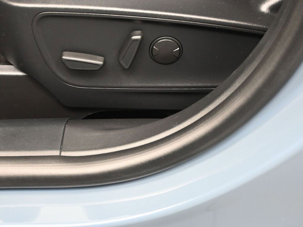 Used 2024 Ford Escape ST-Line Select w/ Class II Trailer Tow Package image 11