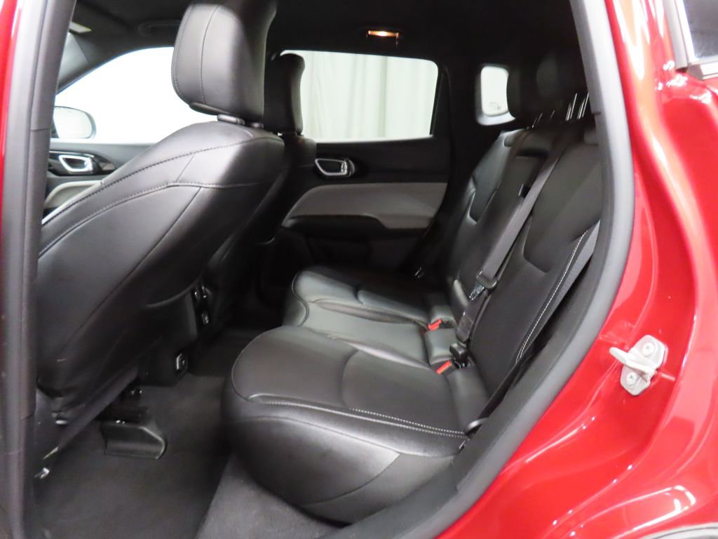 Used 2025 Jeep Compass Limited AWD/4WD image 13