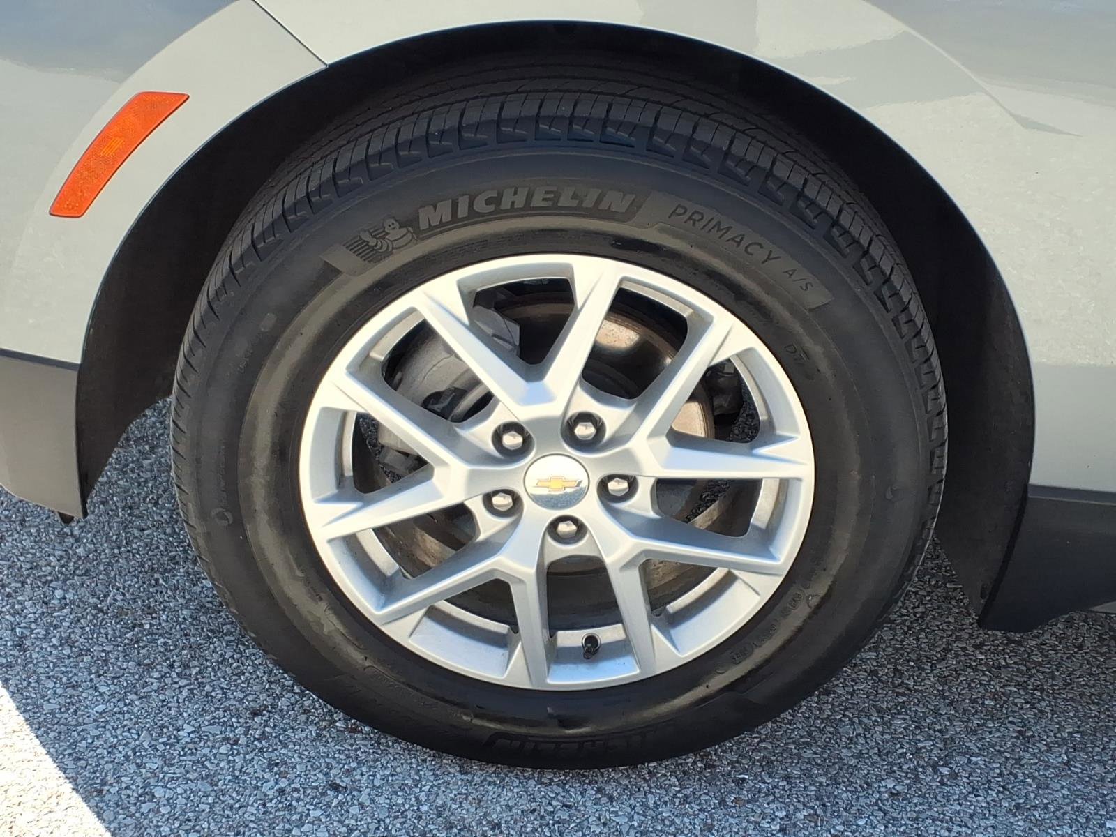Used 2024 Chevrolet Equinox LT FWD image 30