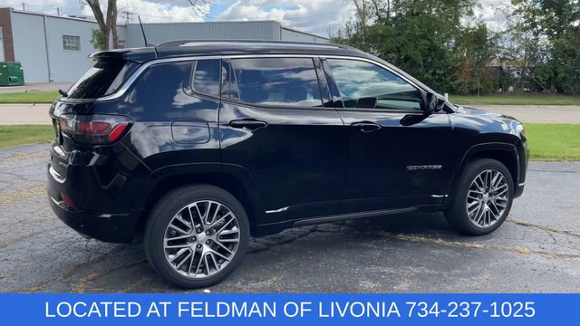 Used 2022 Jeep Compass Limited w/ Elite Group image 8