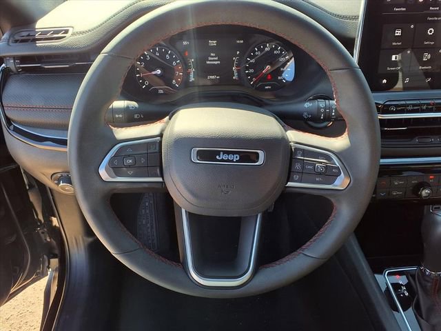 Used 2024 Jeep Compass Trailhawk image 7