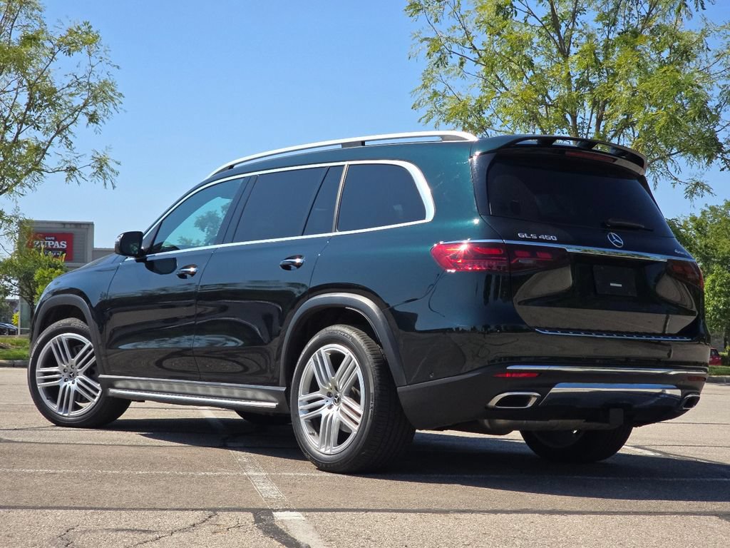 Used 2024 Mercedes-Benz GLS 450 4MATIC image 15