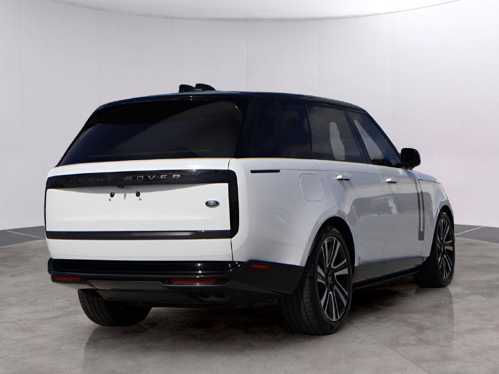Used 2023 Land Rover Range Rover SE AWD/4WD image 7