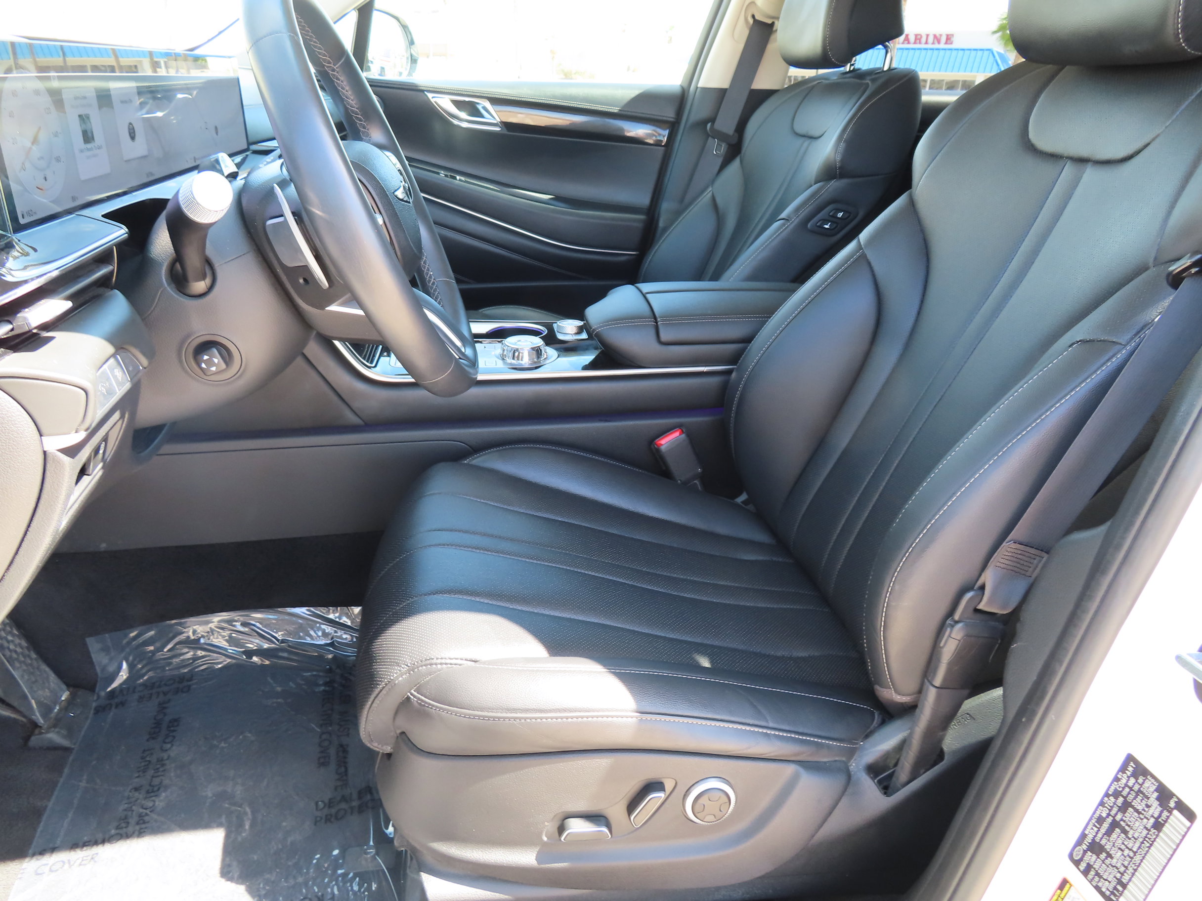 Used 2025 Genesis GV80 2.5T Standard AWD/4WD image 12