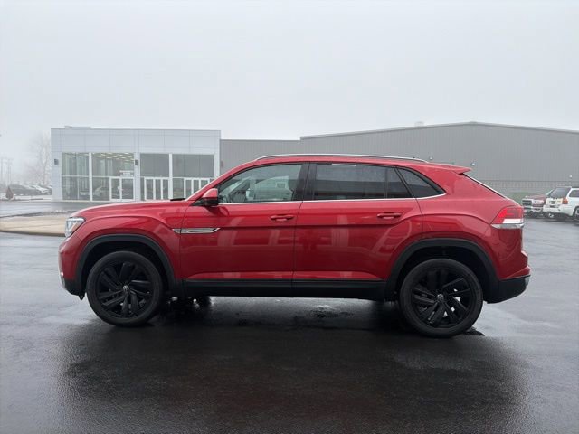 Used 2022 Volkswagen Atlas Cross Sport SE image 4