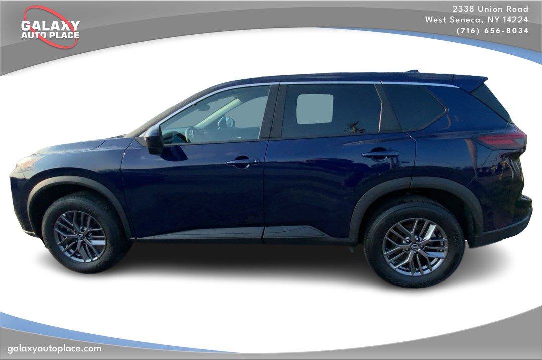 Used 2026 Nissan Rogue SV AWD/4WD image 8
