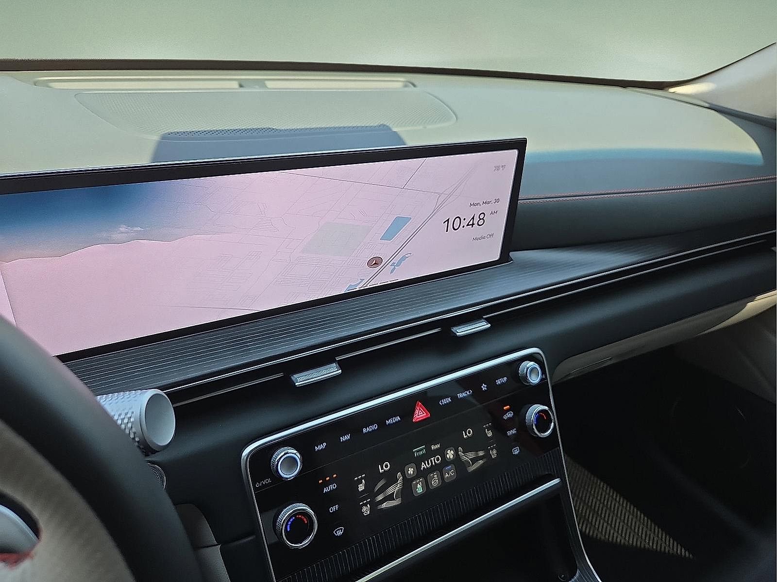 Used 2025 Genesis GV80 3.5T image 16