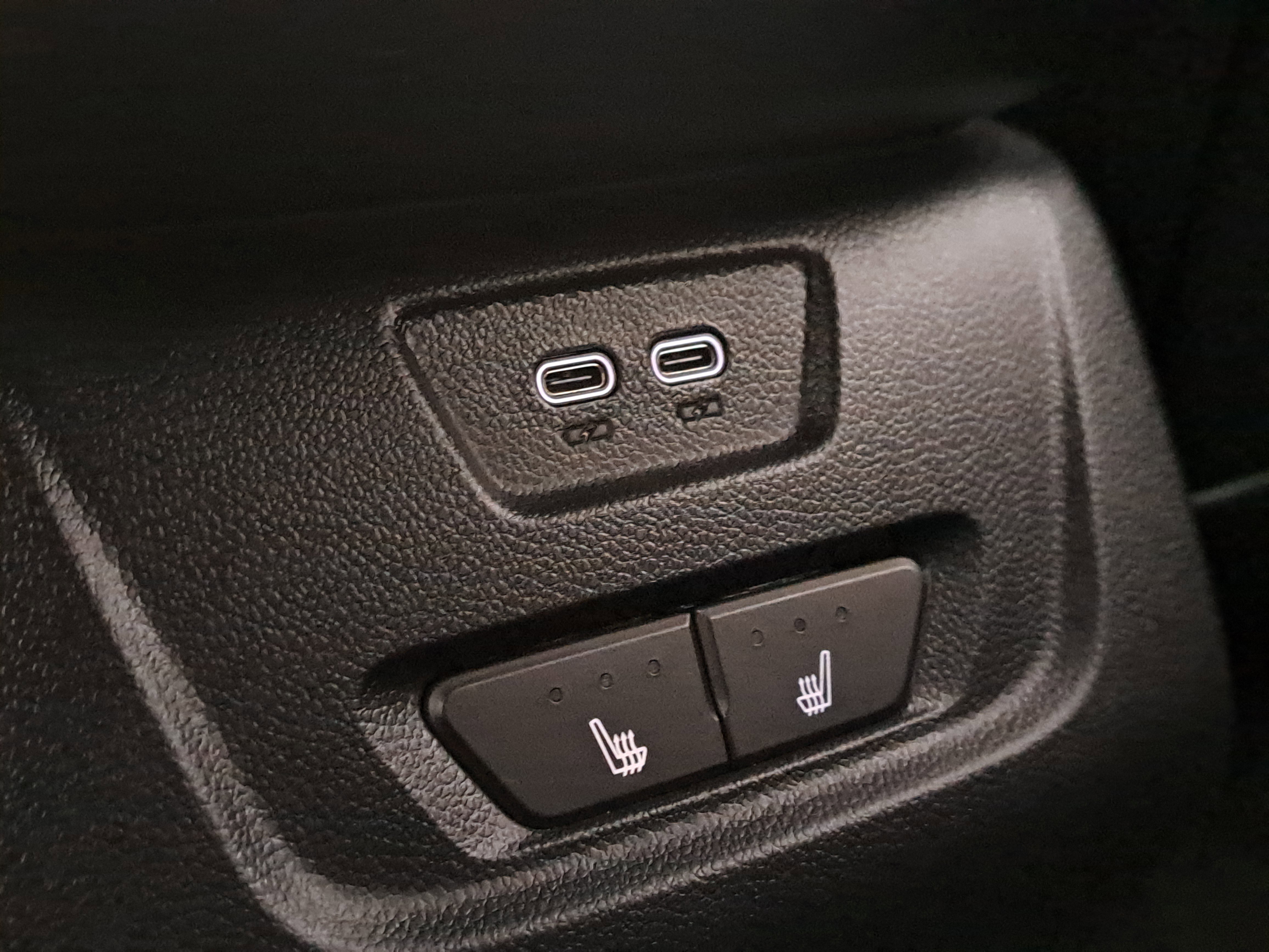 Used 2024 Chevrolet Blazer EV RS image 16