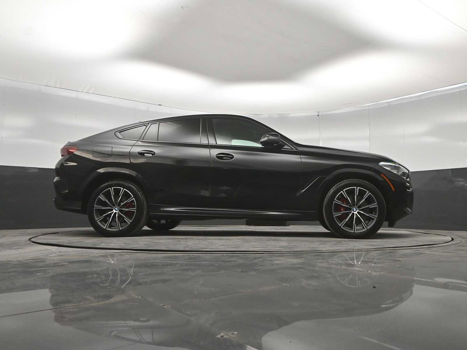 Used 2023 BMW X6 xDrive40i w/ M Sport Package AWD/4WD image 42