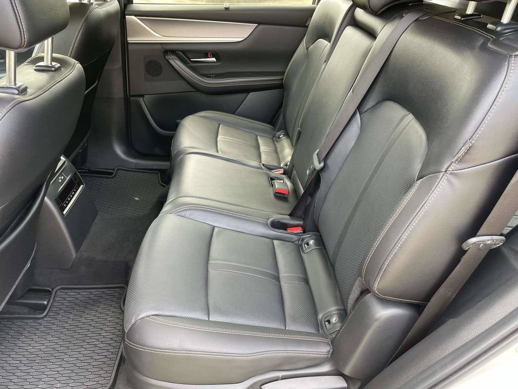 Used 2025 MAZDA CX-90 3.3 Turbo w/ Preferred Package AWD/4WD image 12